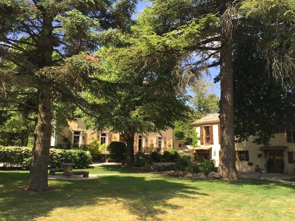 Gites Du Caylar - Chambres Et Appartments Le Caylar Dış mekan fotoğraf
