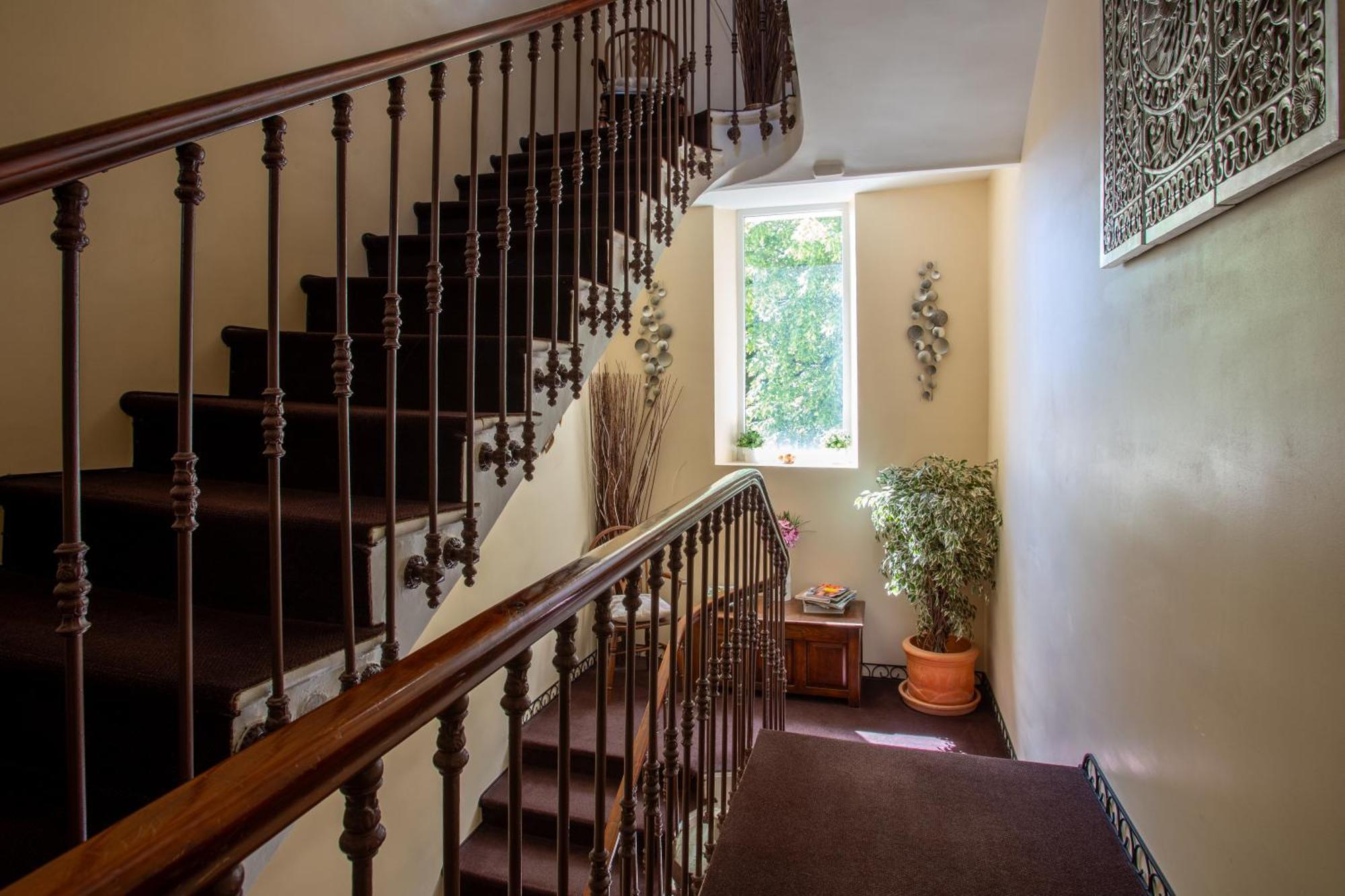 Gites Du Caylar - Chambres Et Appartments Le Caylar Dış mekan fotoğraf