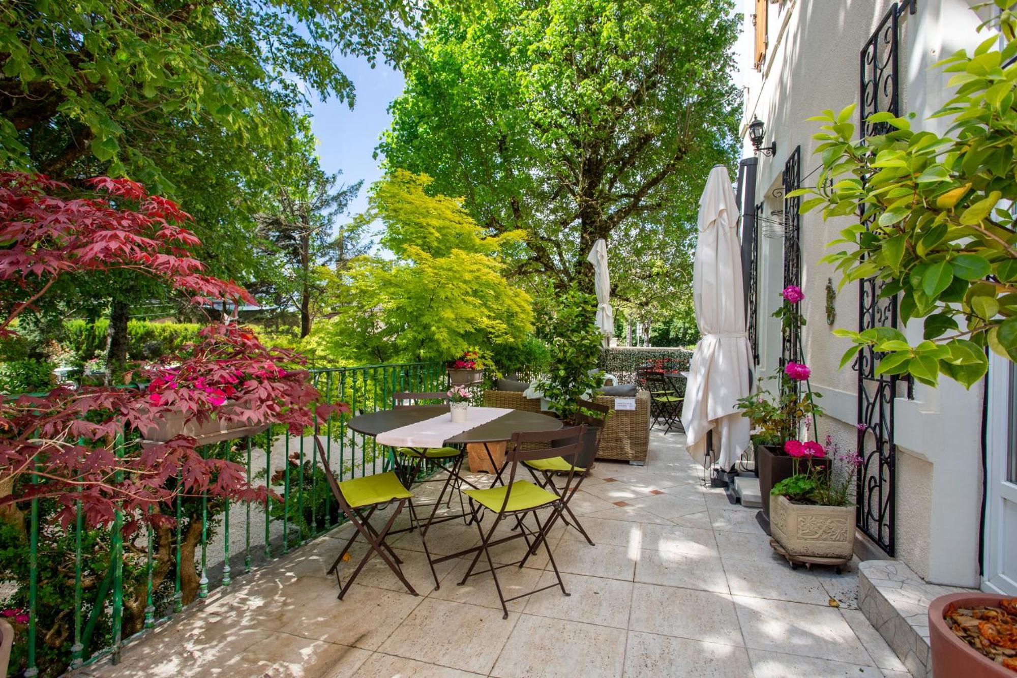Gites Du Caylar - Chambres Et Appartments Le Caylar Dış mekan fotoğraf