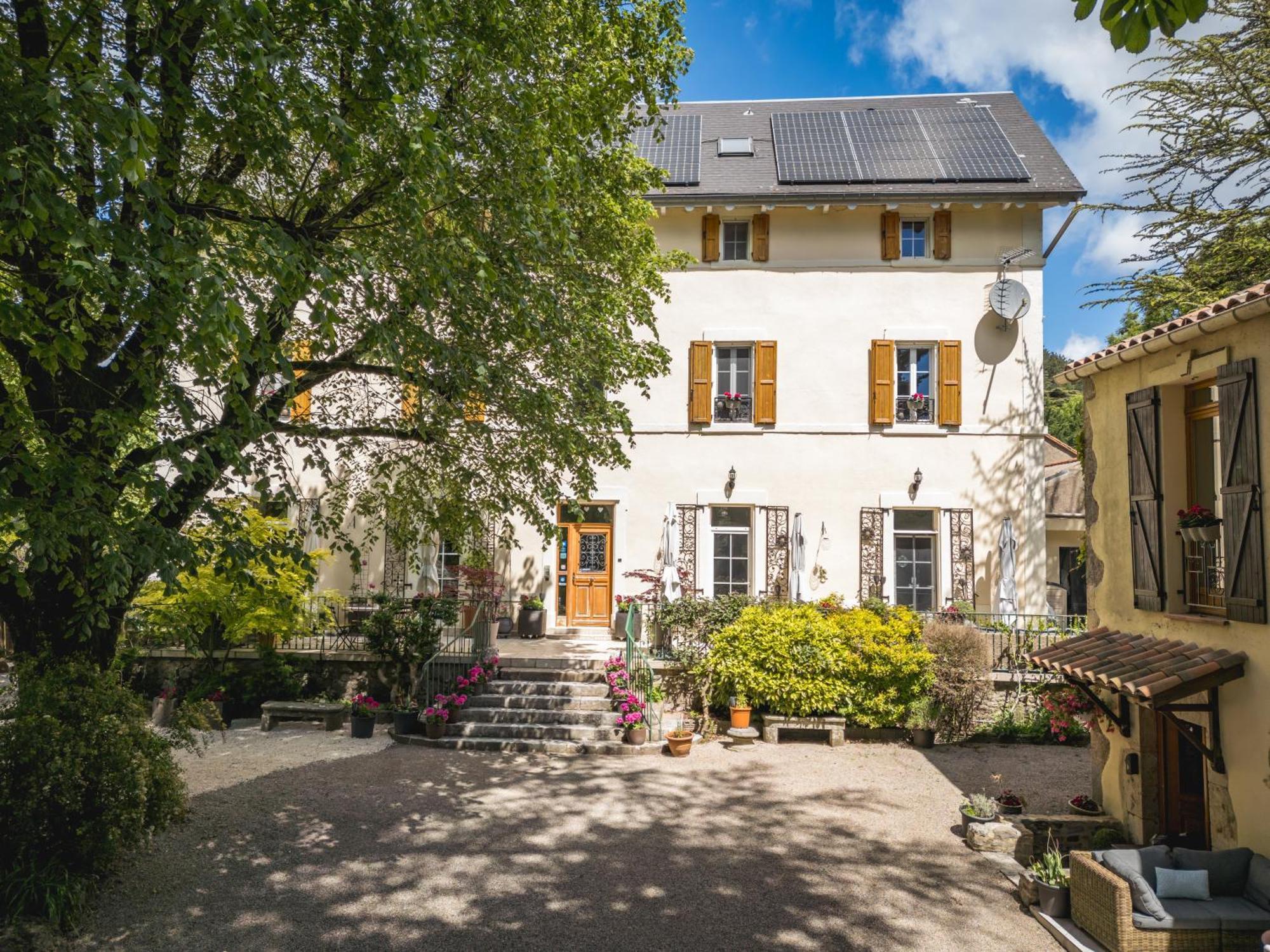Gites Du Caylar - Chambres Et Appartments Le Caylar Dış mekan fotoğraf
