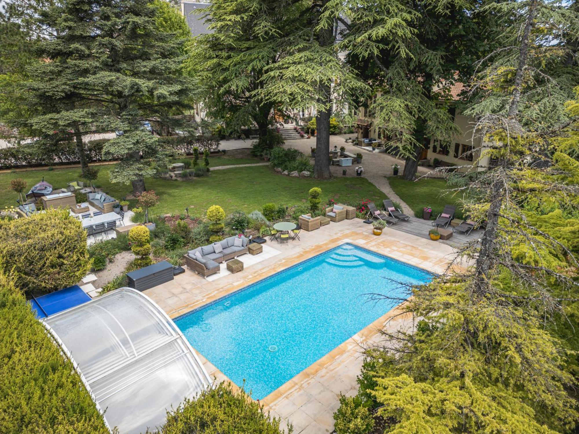 Gites Du Caylar - Chambres Et Appartments Le Caylar Dış mekan fotoğraf